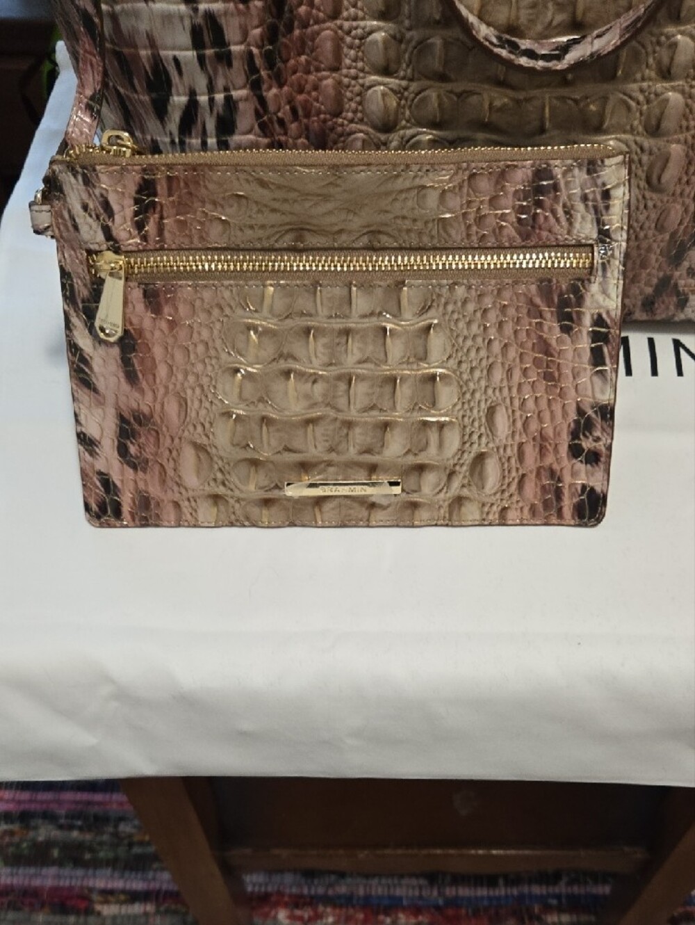 Brahmin Brooke Tote In PROWL Melboune Leather With Attachable Pouch EUC - Picture 8 of 16